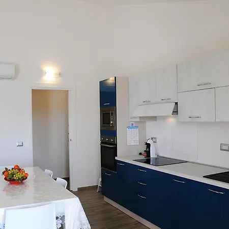 Con Terrazza In Centro S Antioco C606 Apartment *